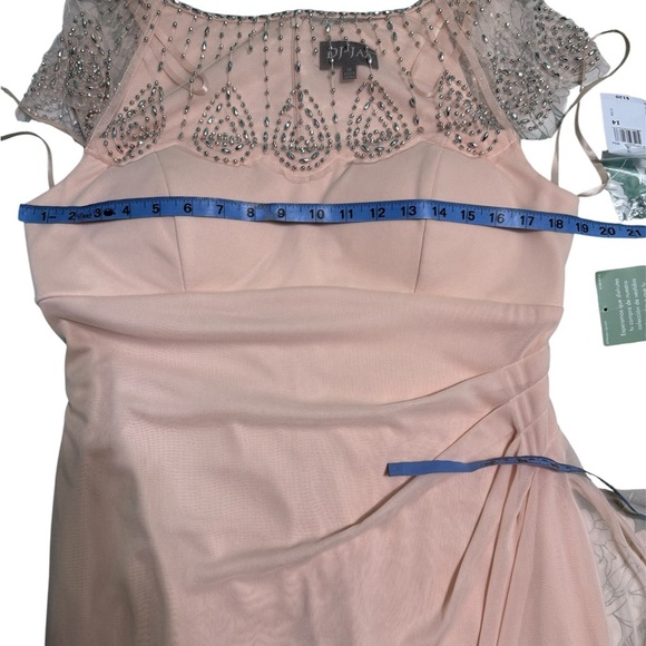 DJ Jaz Women's Beaded Neck Cap Sleeve Evening Gown Size 14 NWT - Picture 4 of 6